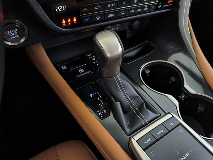 Lexus RX, 2022