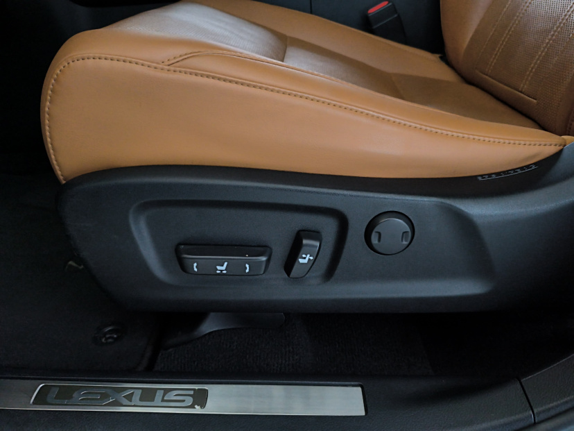 Lexus RX, 2022