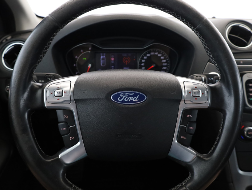 Ford Mondeo, 2011