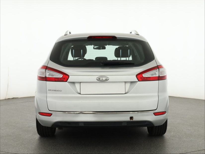 Ford Mondeo, 2011