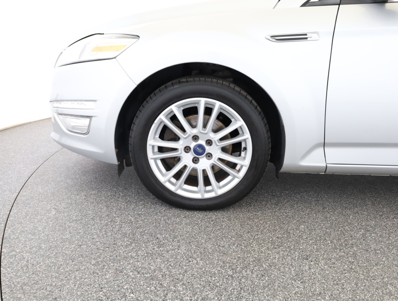 Ford Mondeo, 2011