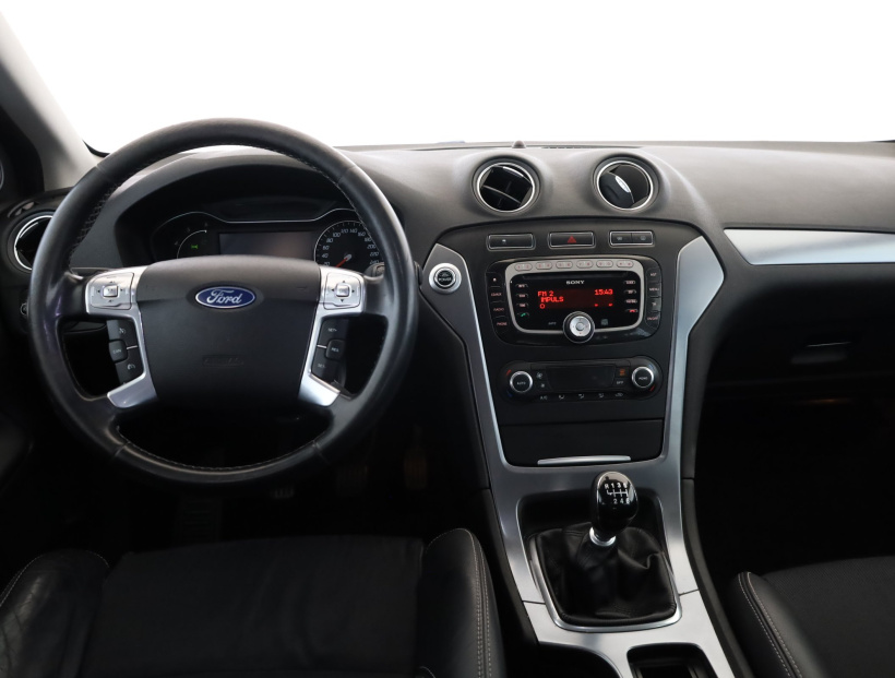 Ford Mondeo, 2011