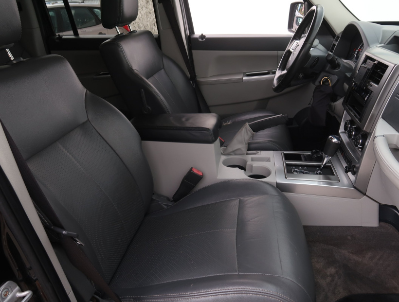 Jeep Cherokee, 2009