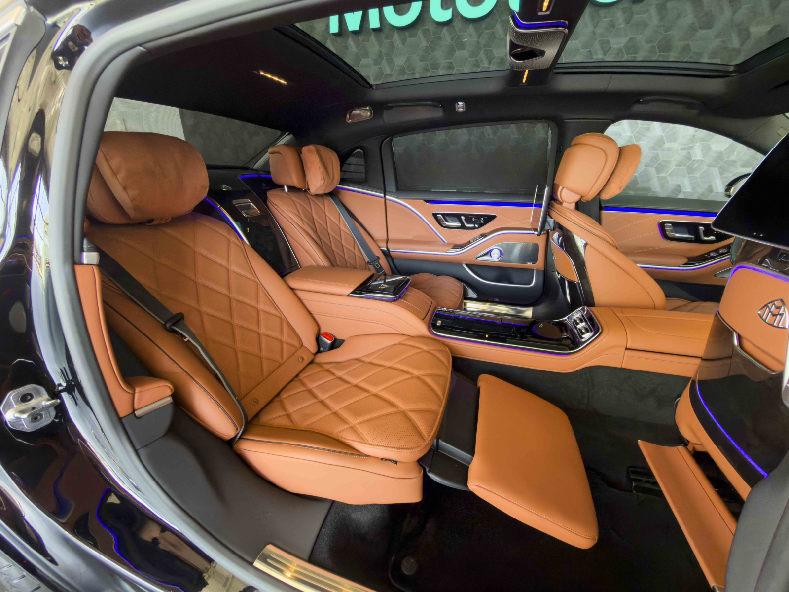 Mercedes-Benz Maybach - 2026