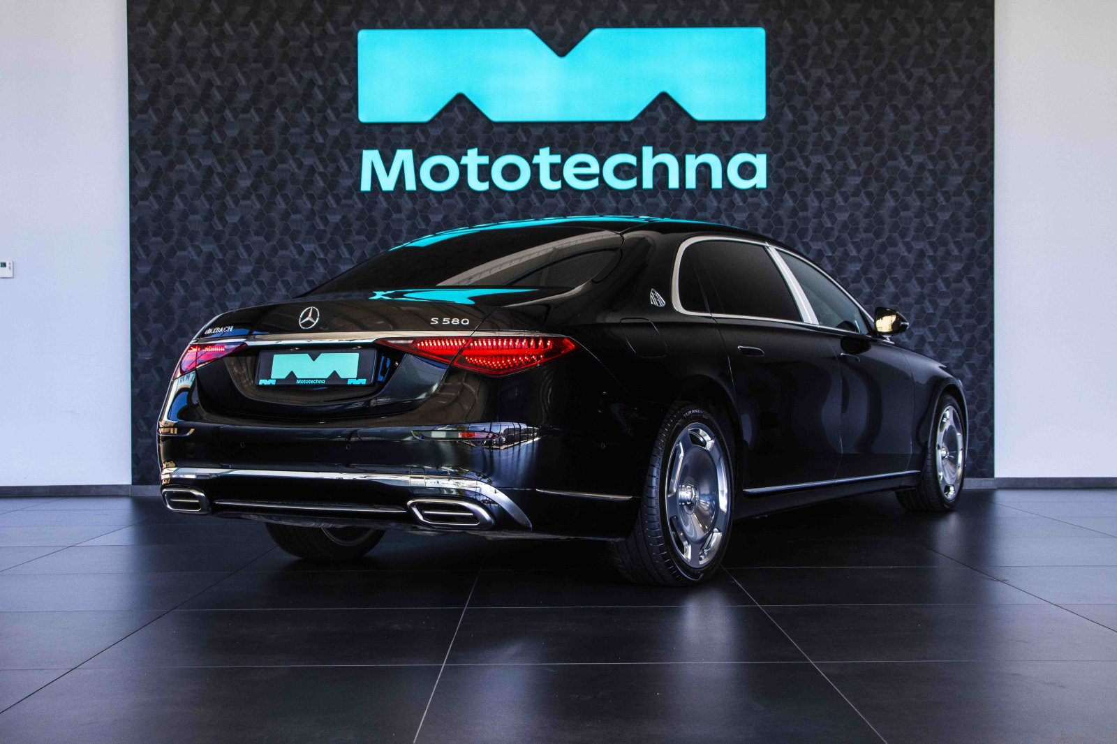 Mercedes-Benz Maybach - 2026