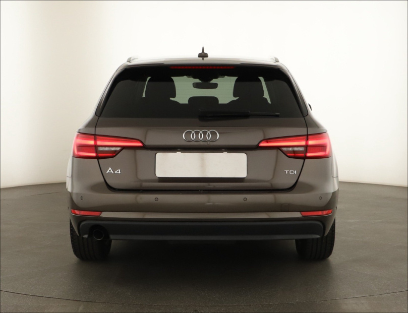 Audi A4, 2017