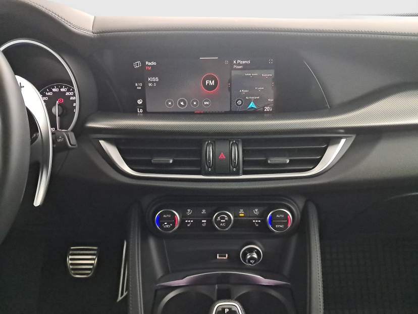 Alfa Romeo Stelvio, 2024
