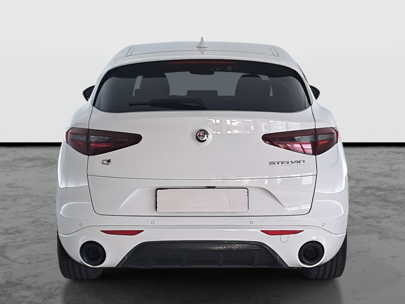 Alfa Romeo Stelvio, 2024