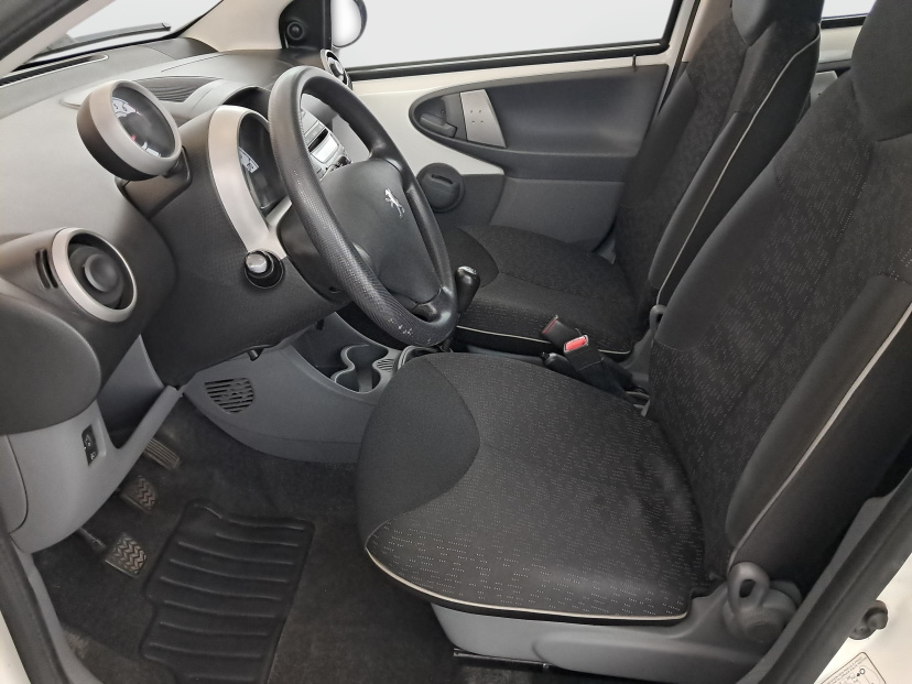 Peugeot 107, 2011