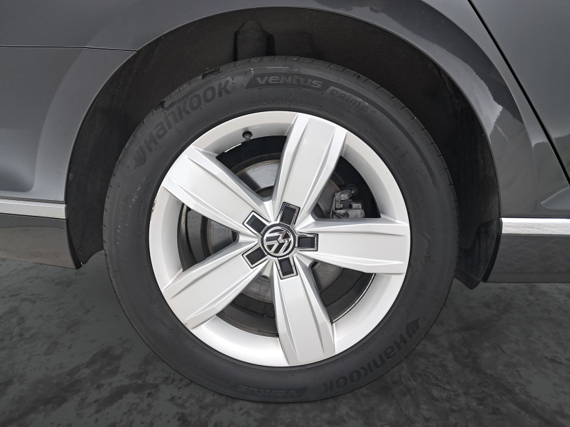 Volkswagen Passat, 2020