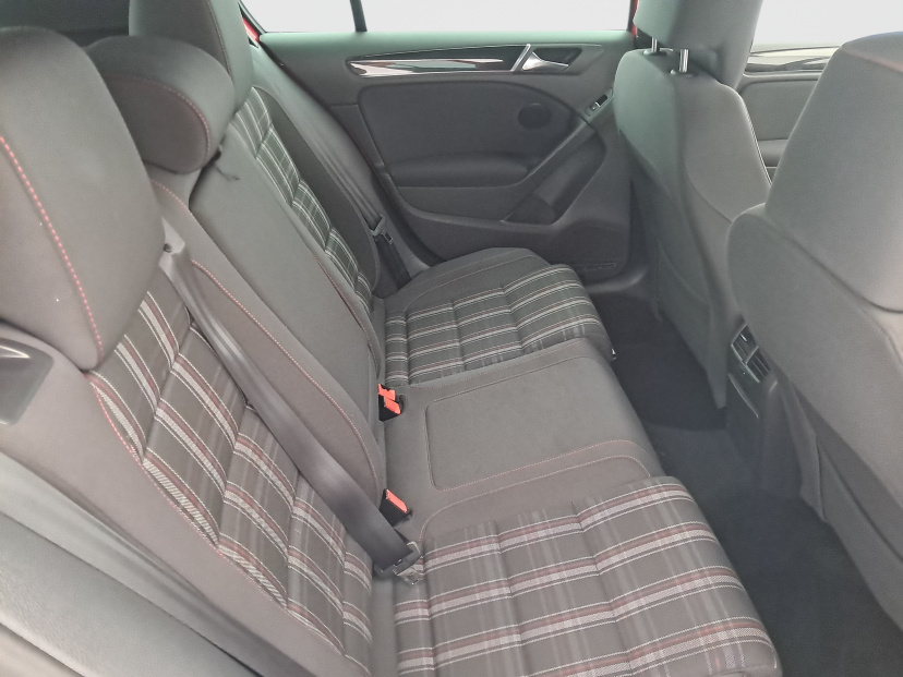 Volkswagen Golf, 2010