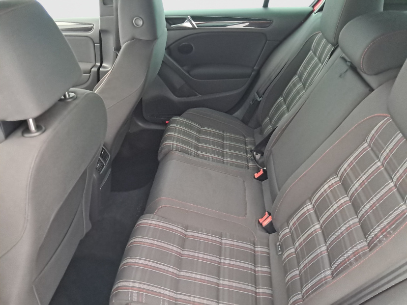 Volkswagen Golf, 2010