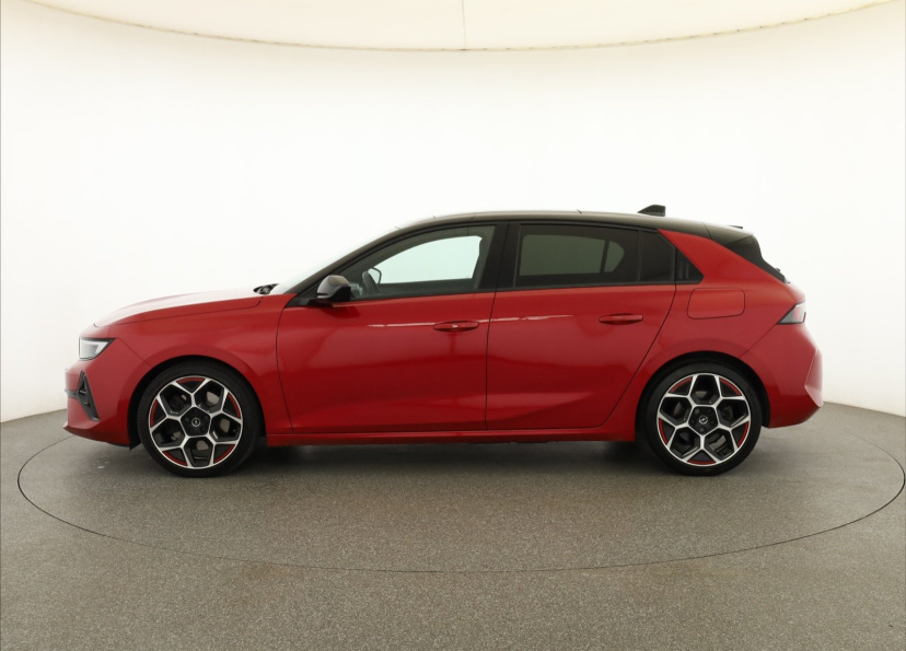 Opel Astra, 2022