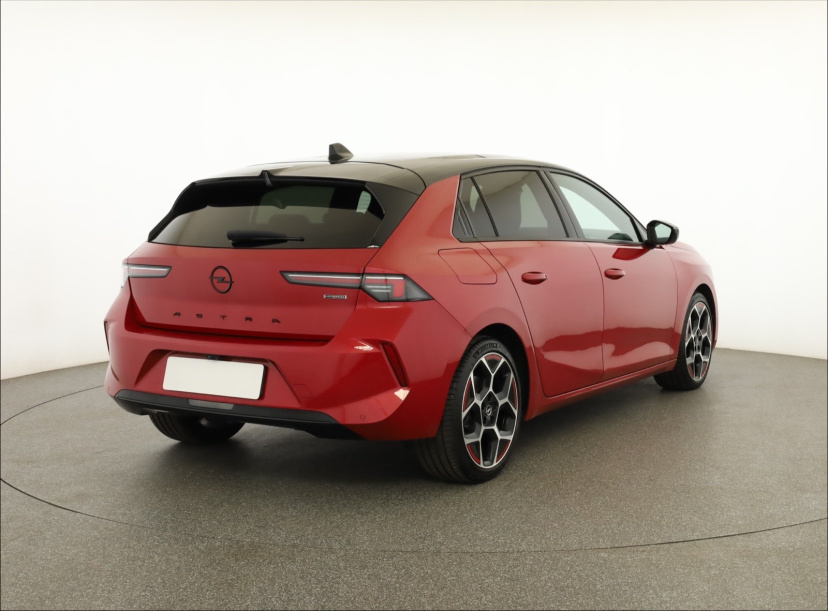 Opel Astra, 2022