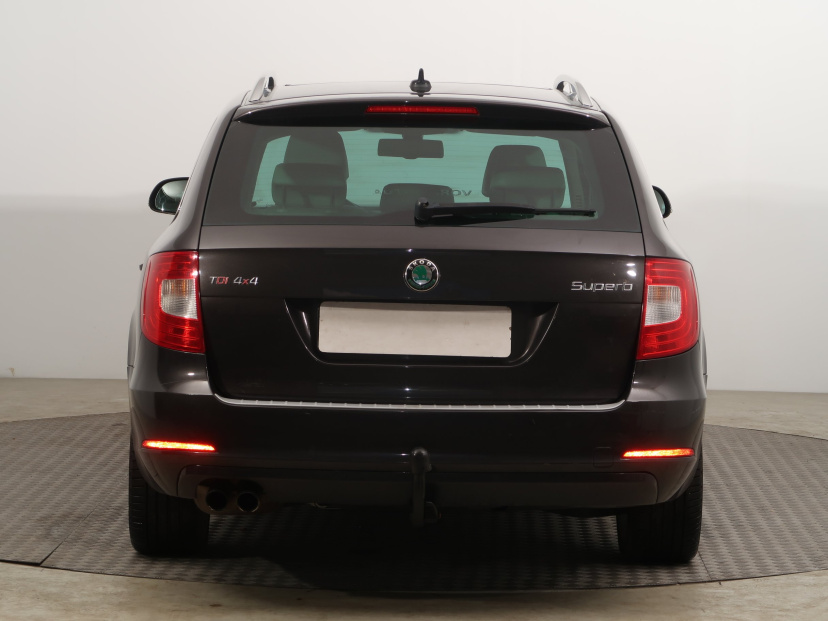Škoda Superb, 2009