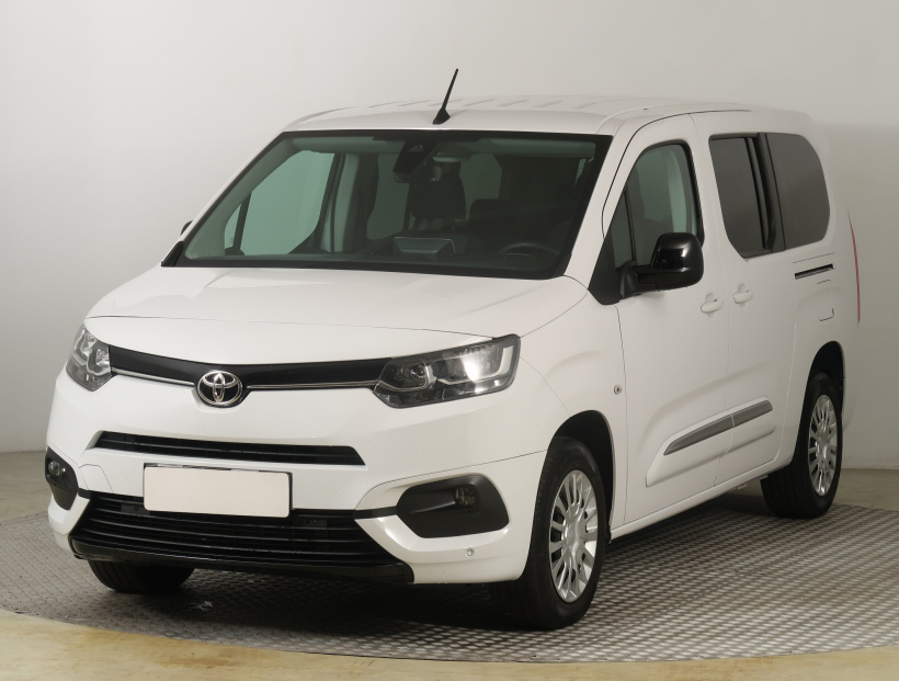Toyota ProAce City Verso, 2024