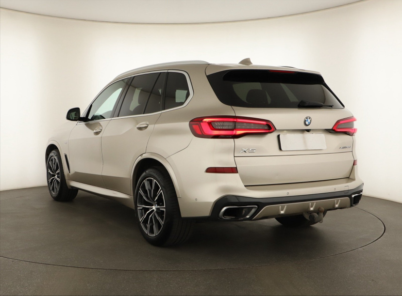 BMW X5, 2019