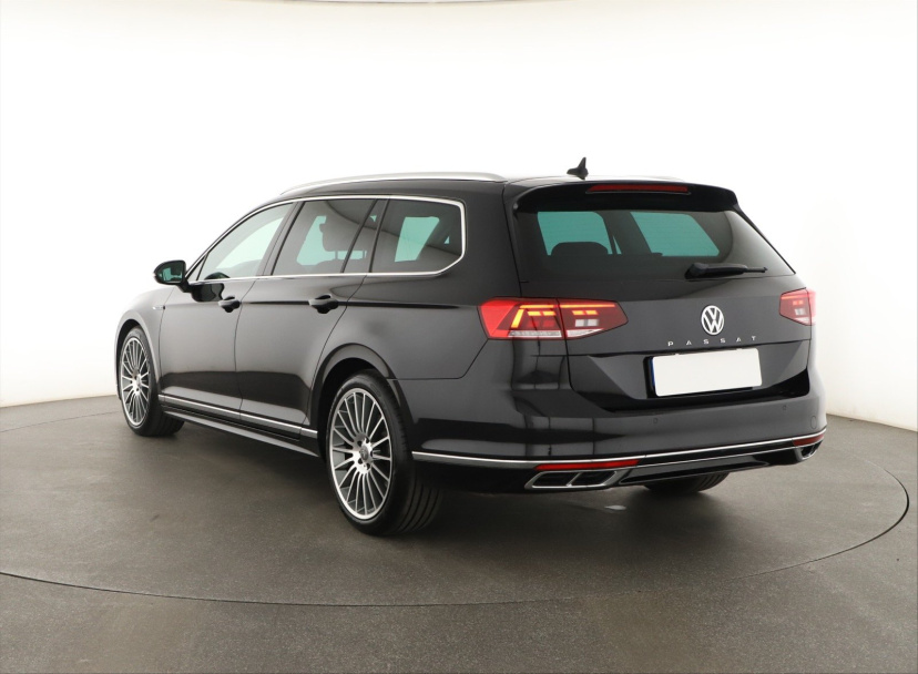 Volkswagen Passat, 2020