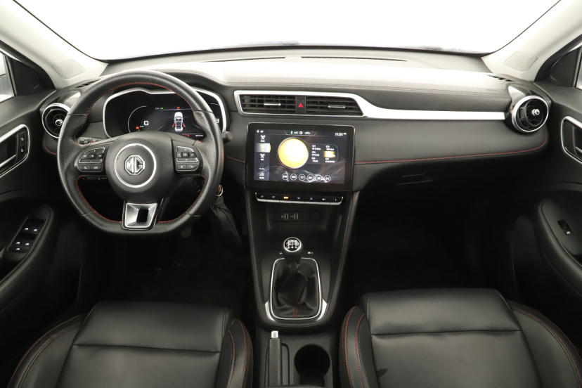 MG ZS SUV, 2023