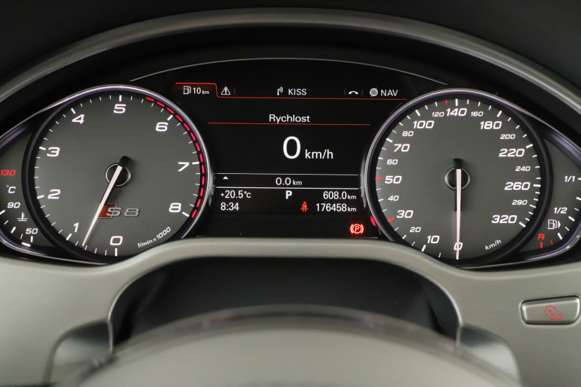 Audi S8, 2013