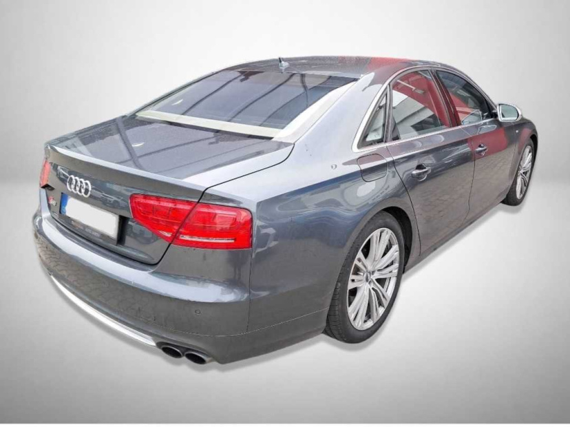 Audi S8, 2013