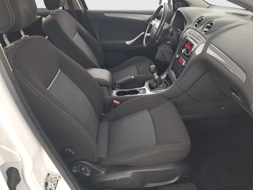 Ford Mondeo, 2013