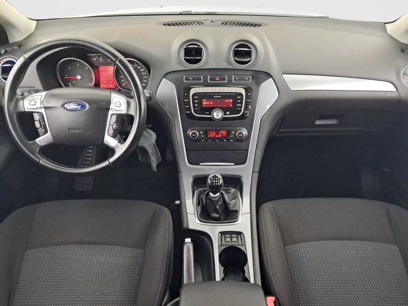 Ford Mondeo, 2013