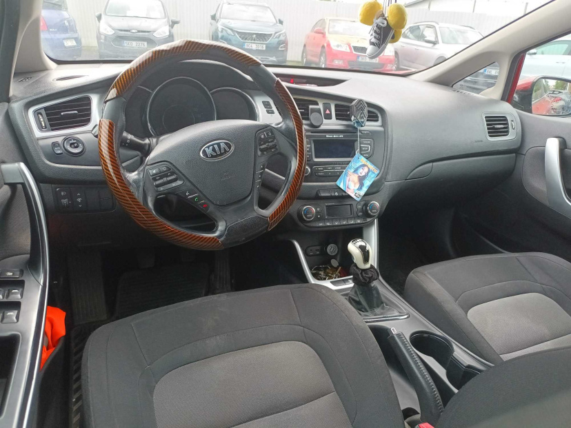 Kia Ceed, 2013