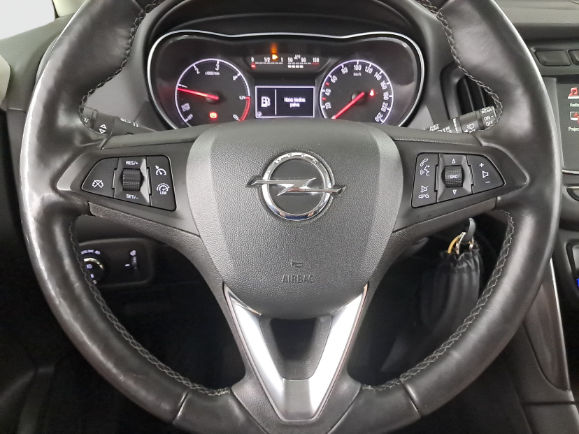Opel Zafira, 2019