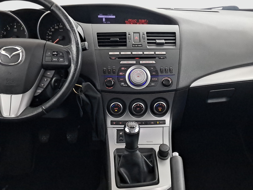 Mazda 3, 2011