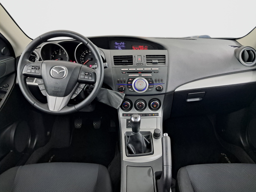Mazda 3, 2011
