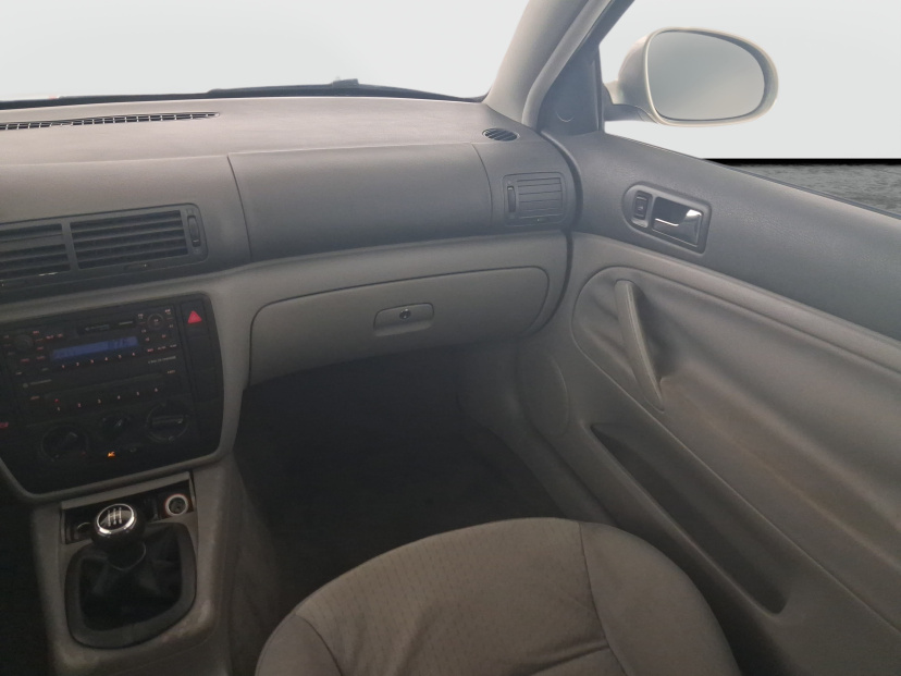 Volkswagen Passat, 2004