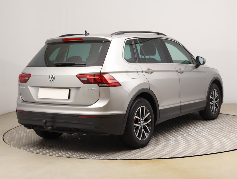 Volkswagen Tiguan, 2016