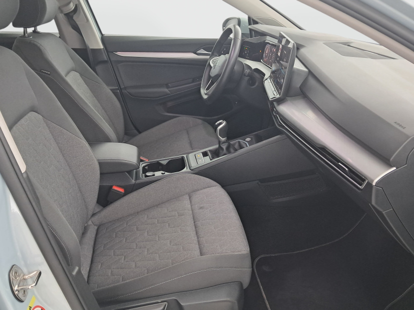 Volkswagen Golf, 2025