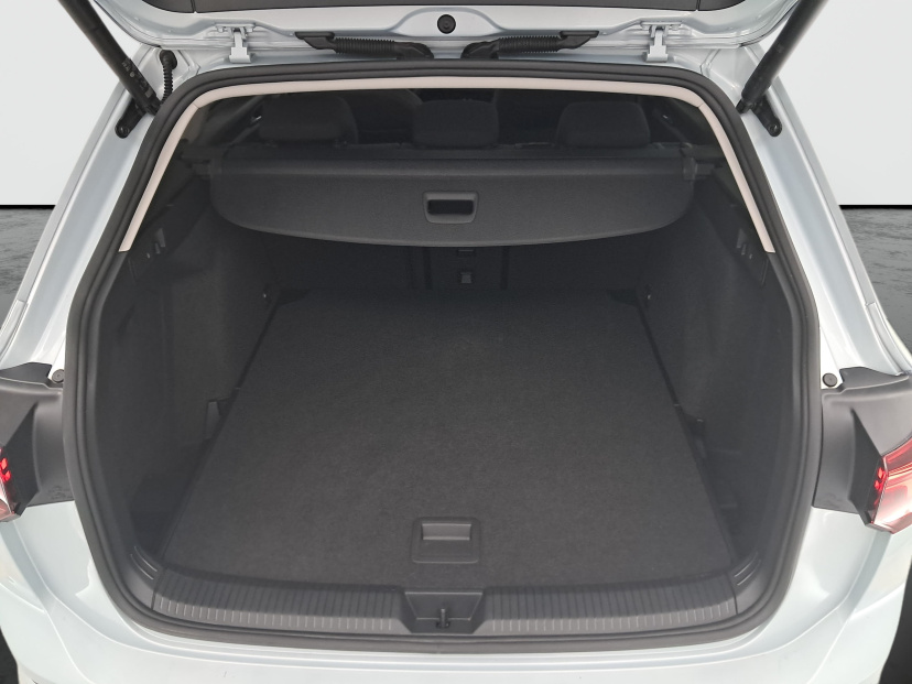 Volkswagen Golf, 2025