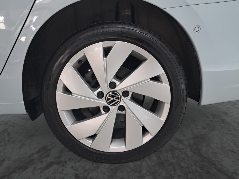 Volkswagen Golf, 2025