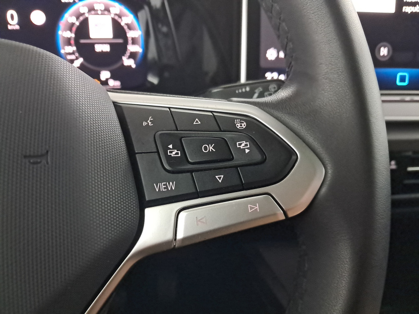 Volkswagen Golf, 2025