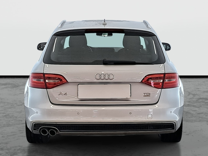 Audi A4, 2013