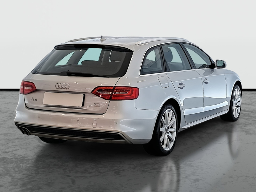 Audi A4, 2013