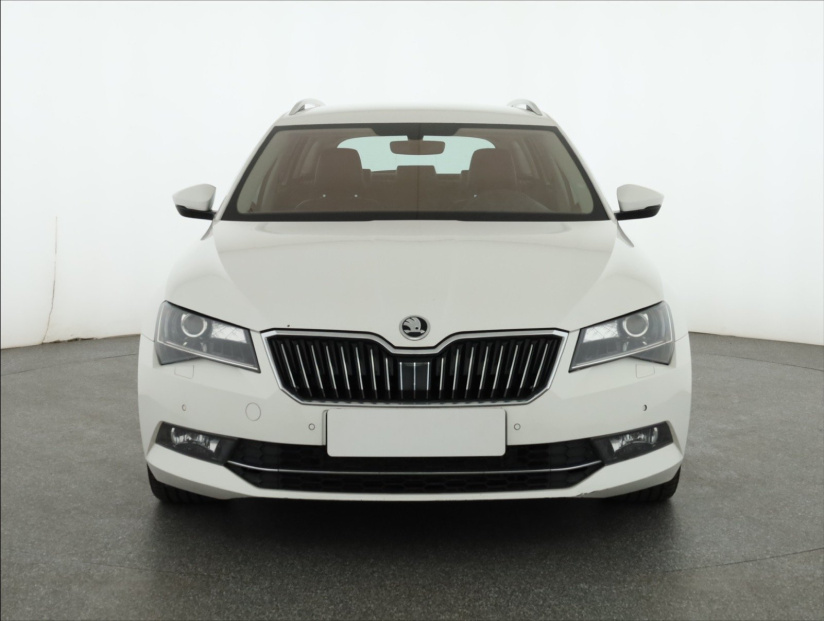Škoda Superb, 2016