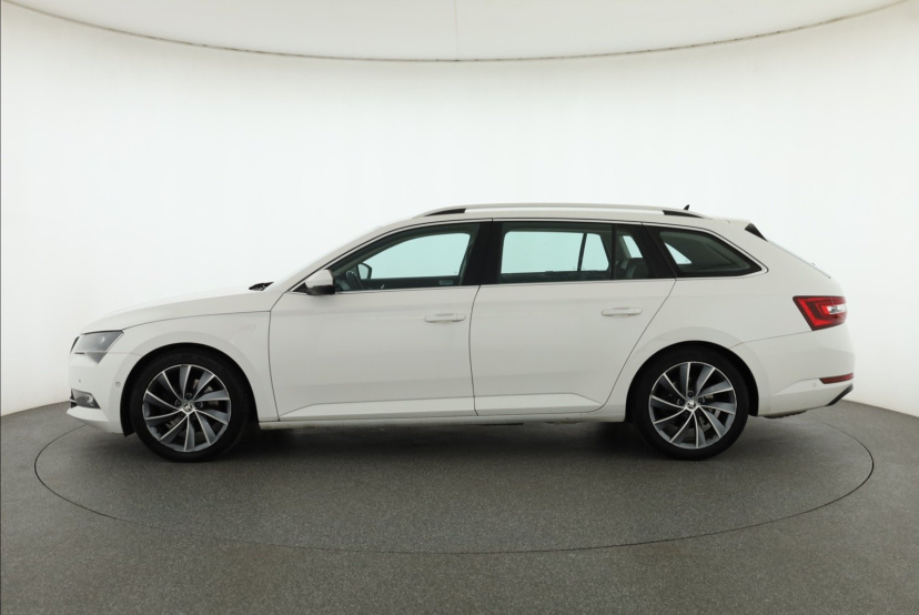 Škoda Superb, 2016