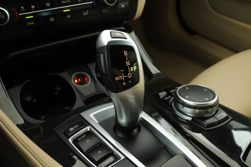 BMW 5, 2015