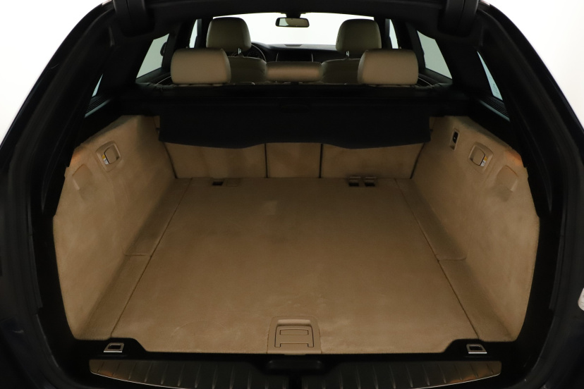 BMW 5, 2015
