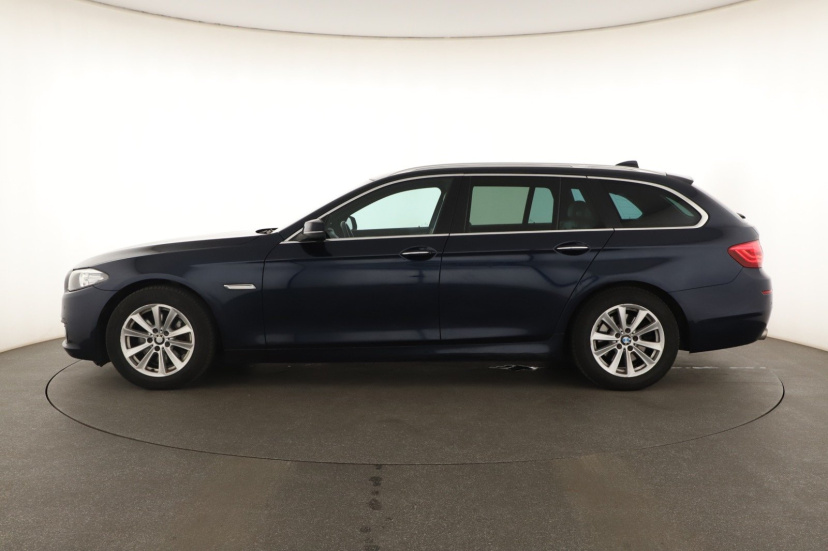 BMW 5, 2015