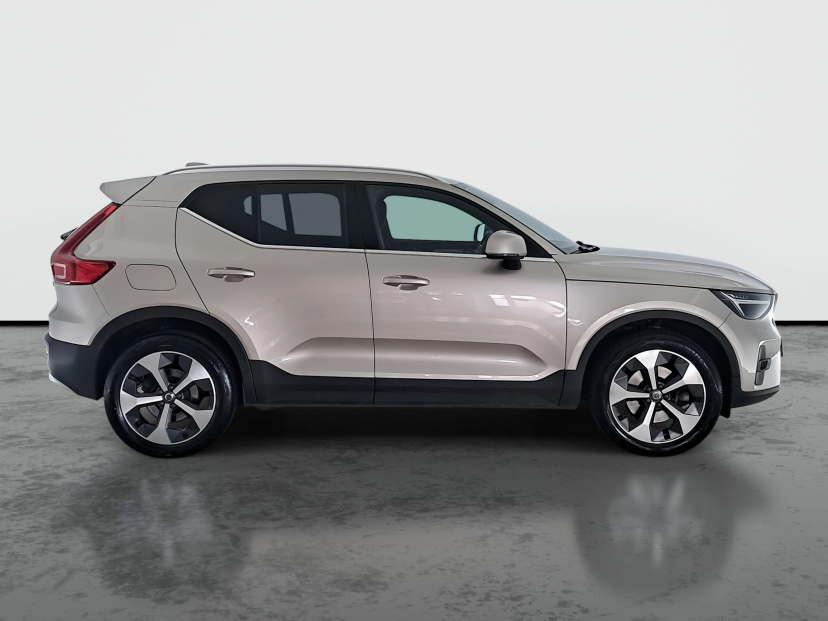 Volvo XC40, 2022
