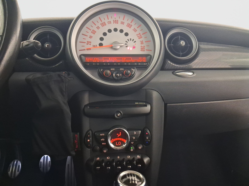 MINI 3-door, 2011