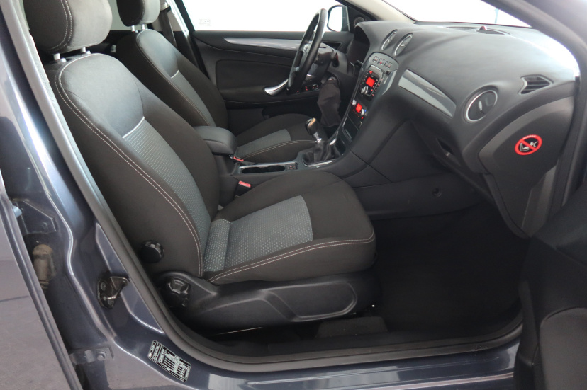 Ford Mondeo, 2011