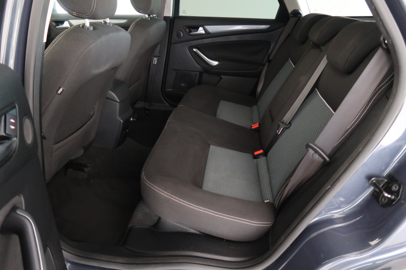 Ford Mondeo, 2011