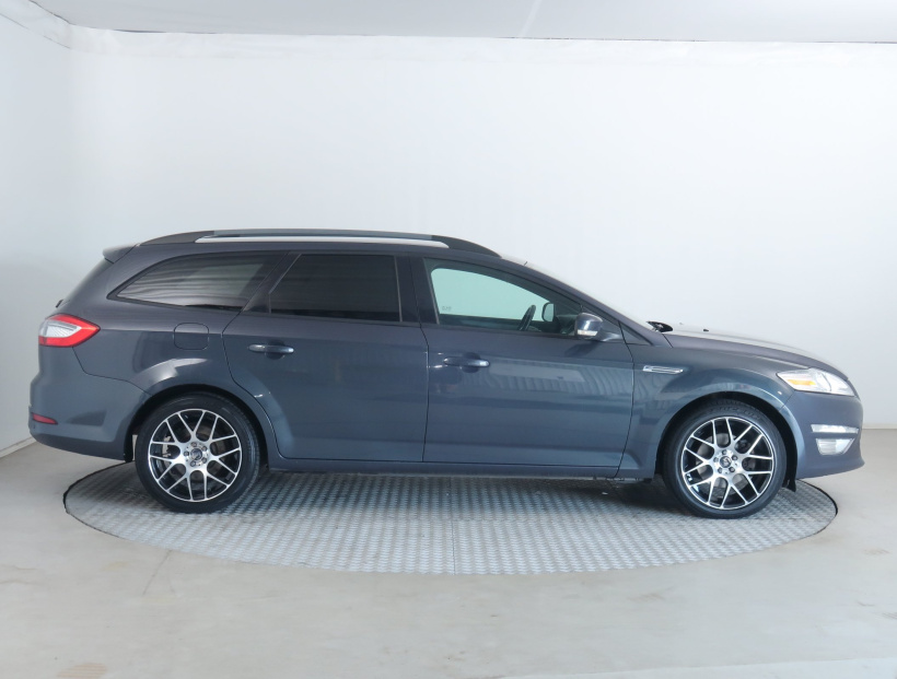Ford Mondeo, 2011