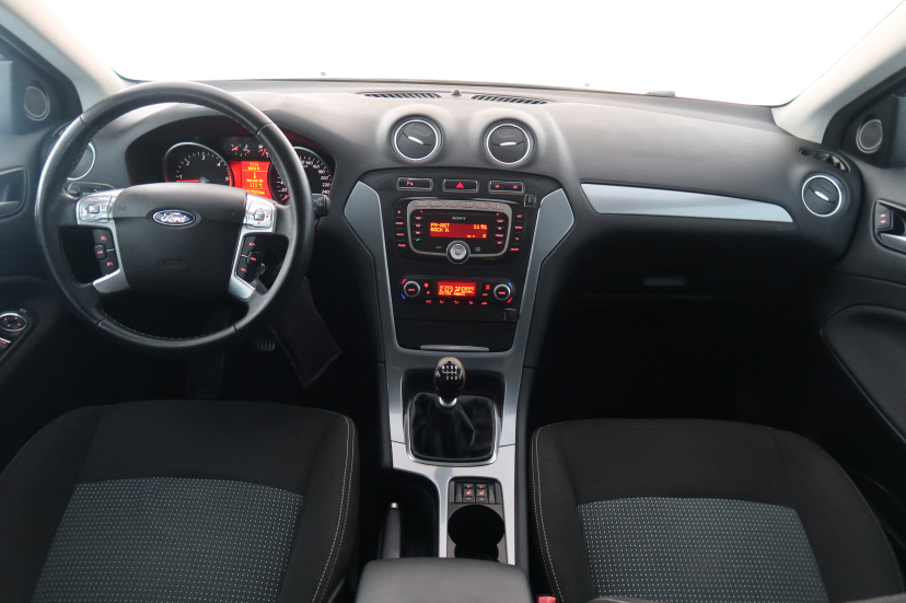 Ford Mondeo, 2011